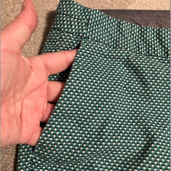 Banana Republic Green Geometric Print Hampton Fit Chino Pants Size 4 - Picture 2 of 8